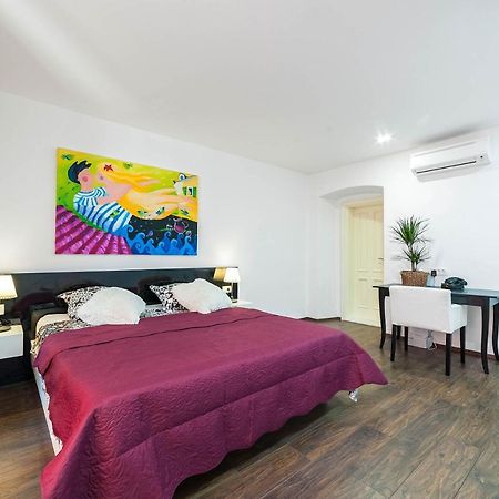 דירות שיבניק Aparment Lila מראה חיצוני תמונה